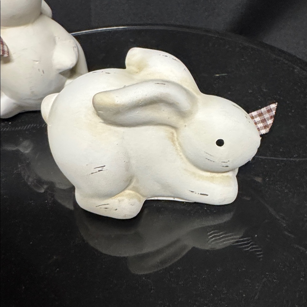 Pier 1 Set Of Two White Ceramic Rabbits - Picture 7 of 9